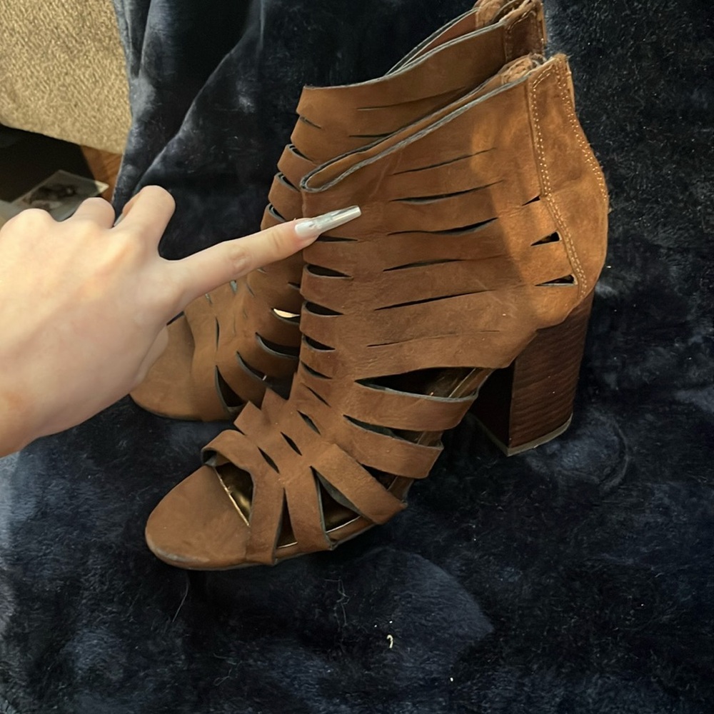 Women’s boots heels